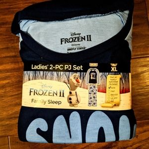 Frozen 2 Pajamas XL Women's